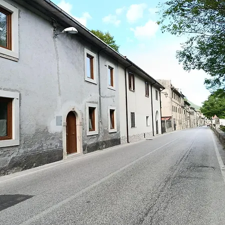 Casa Caruso